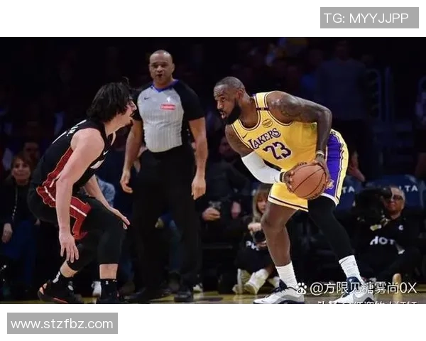 2008年火箭队与山猫队激战回顾：一场精彩的NBA对决与历史瞬间